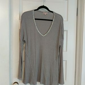 5 for $25 Juicy couture XL v-neck grey sparkle top